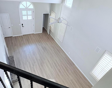 20802 N Grayhawk Drive - Photo Thumbnail 11