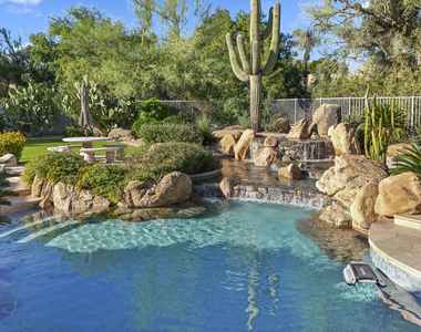 8350 E Via Del Sol Drive - Photo Thumbnail 1