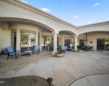 8350 E Via Del Sol Drive - Photo Thumbnail 8