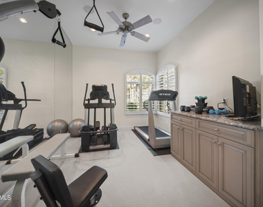 8350 E Via Del Sol Drive - Photo Thumbnail 19