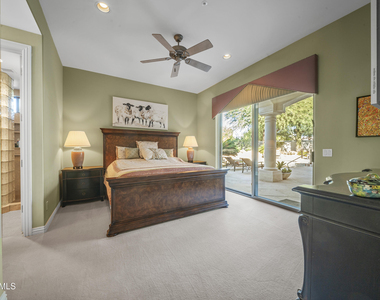 8350 E Via Del Sol Drive - Photo Thumbnail 26