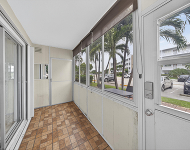 125 Newport I - Photo Thumbnail 21