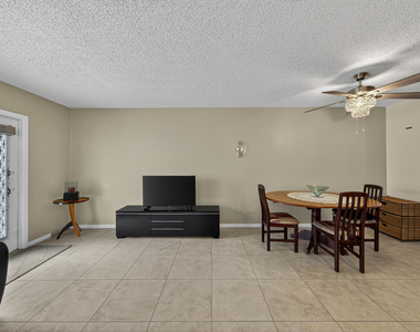 125 Newport I - Photo Thumbnail 9