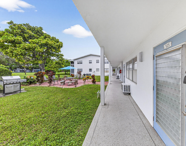 125 Newport I - Photo Thumbnail 22