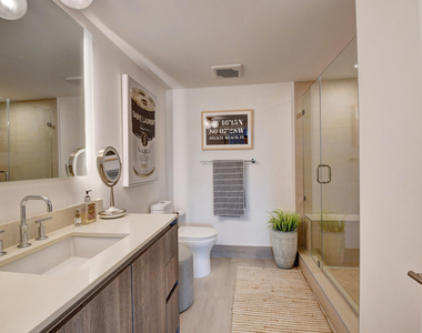 111 Se 1st Avenue - Photo Thumbnail 19