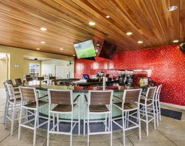 533 Club Drive - Photo Thumbnail 24