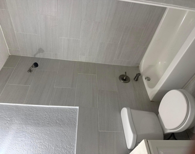 720 Sw 7th Street - Photo Thumbnail 23