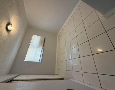 720 Sw 7th Street - Photo Thumbnail 7