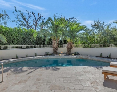 9447 E Calle De Valle Drive - Photo Thumbnail 21