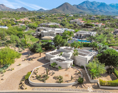 9447 E Calle De Valle Drive - Photo Thumbnail 26