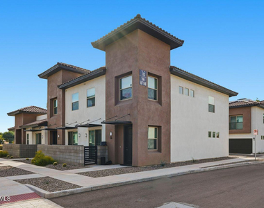 7959 N 53rd Avenue - Photo Thumbnail 29