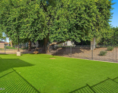 7959 N 53rd Avenue - Photo Thumbnail 26