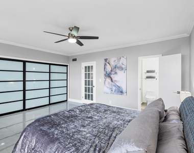 2800 E Sunrise Boulevard - Photo Thumbnail 42