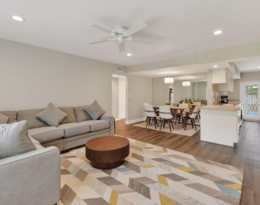 11521 Landing Place - Photo Thumbnail 8