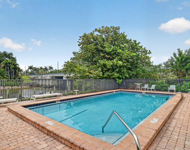 11521 Landing Place - Photo Thumbnail 26