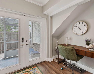 11521 Landing Place - Photo Thumbnail 3