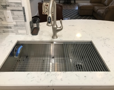 14250 W Wigwam Boulevard - Photo Thumbnail 10