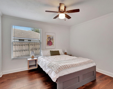13805 Sheffield Street - Photo Thumbnail 24