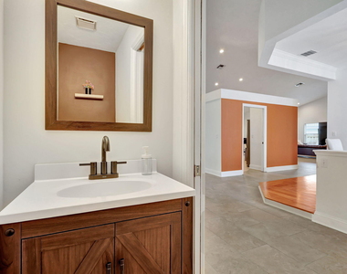 13805 Sheffield Street - Photo Thumbnail 34