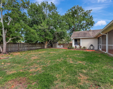 13805 Sheffield Street - Photo Thumbnail 29