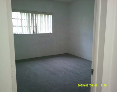 5800 Margate Boulevard - Photo Thumbnail 4