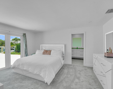 3431 Ne 26th Avenue - Photo Thumbnail 26
