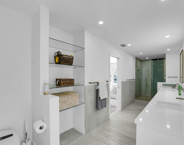 3431 Ne 26th Avenue - Photo Thumbnail 33