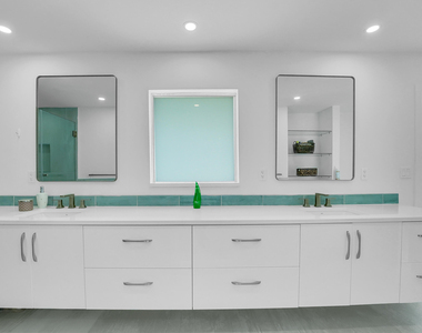 3431 Ne 26th Avenue - Photo Thumbnail 32