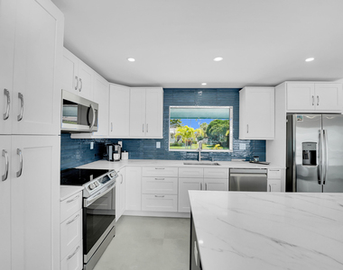 3431 Ne 26th Avenue - Photo Thumbnail 21