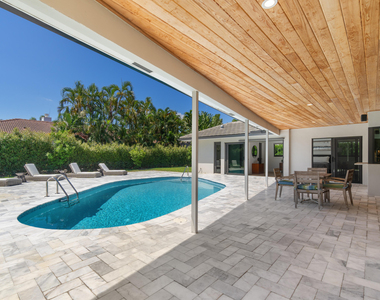 820 Canary Walk - Photo Thumbnail 18