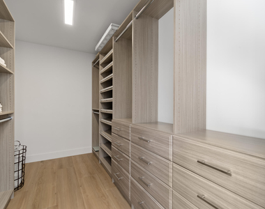 820 Canary Walk - Photo Thumbnail 11
