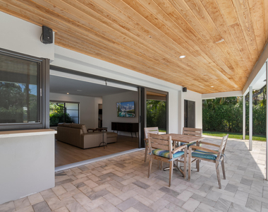 820 Canary Walk - Photo Thumbnail 17