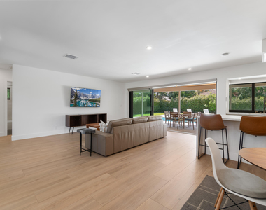 820 Canary Walk - Photo Thumbnail 3