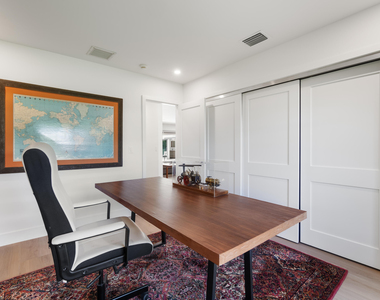 820 Canary Walk - Photo Thumbnail 13