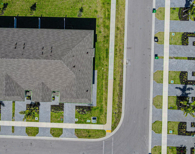 503 Se Rivergrass Street - Photo Thumbnail 46