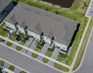 503 Se Rivergrass Street - Photo Thumbnail 47