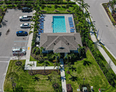 503 Se Rivergrass Street - Photo Thumbnail 48