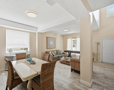 15073 Oak Chase Court - Photo Thumbnail 4