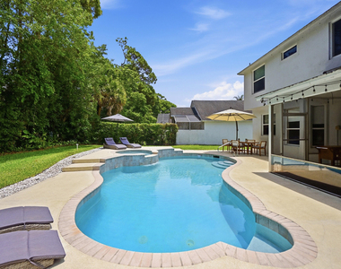 15073 Oak Chase Court - Photo Thumbnail 20