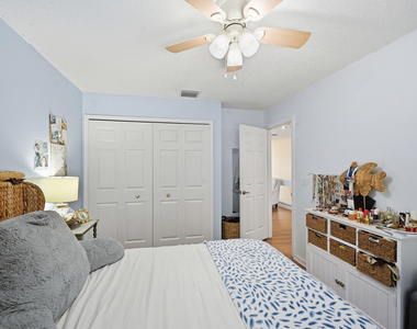 15073 Oak Chase Court - Photo Thumbnail 34