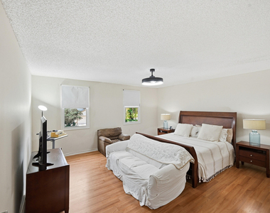 15073 Oak Chase Court - Photo Thumbnail 25