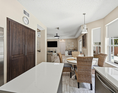 15073 Oak Chase Court - Photo Thumbnail 11