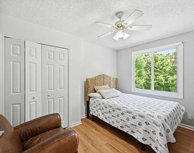 15073 Oak Chase Court - Photo Thumbnail 36