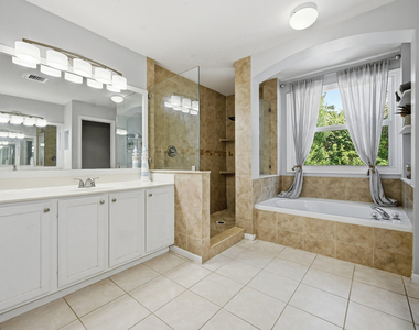 15073 Oak Chase Court - Photo Thumbnail 29
