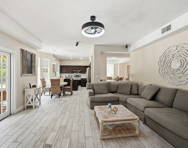 15073 Oak Chase Court - Photo Thumbnail 14