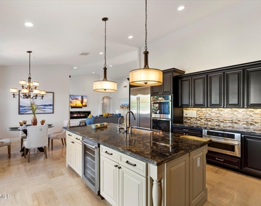 17394 N 77th Street - Photo Thumbnail 8