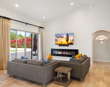 17394 N 77th Street - Photo Thumbnail 12