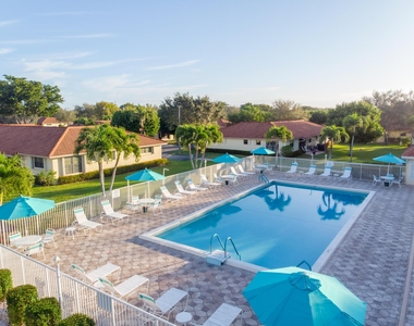 4450 Nutmeg Tree Lane - Photo Thumbnail 24