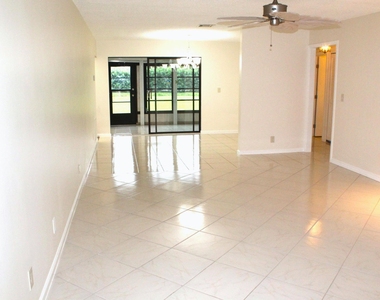 4450 Nutmeg Tree Lane - Photo Thumbnail 6