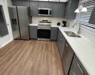 4450 Nutmeg Tree Lane - Photo Thumbnail 1